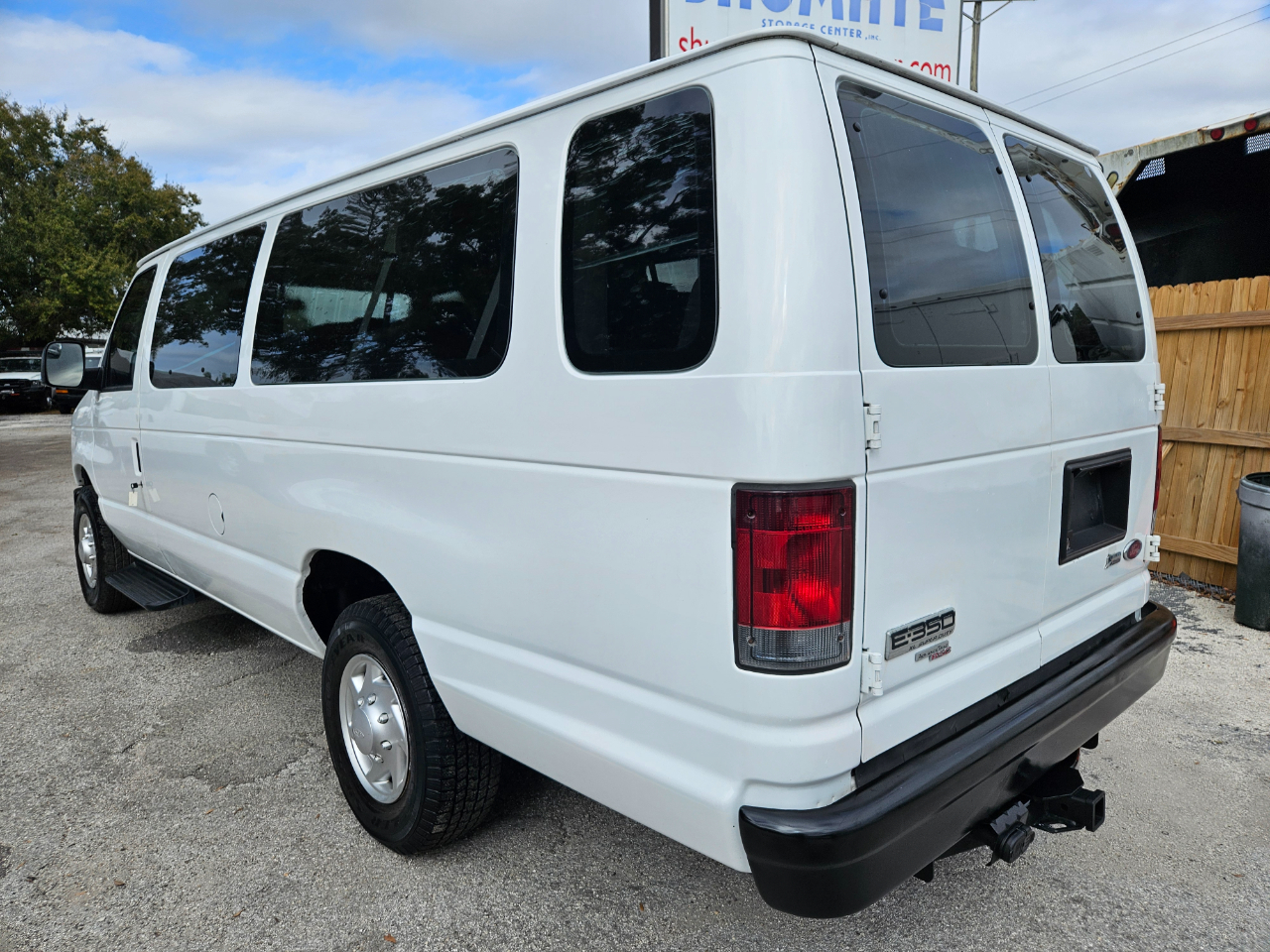 Ford Econoline Wagon  2012