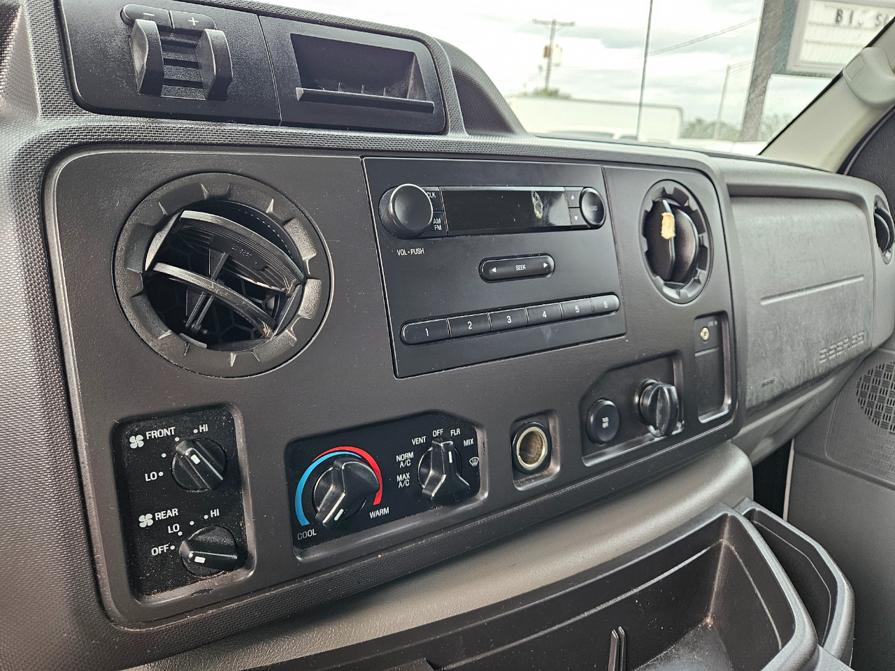 Ford Econoline Wagon  2012