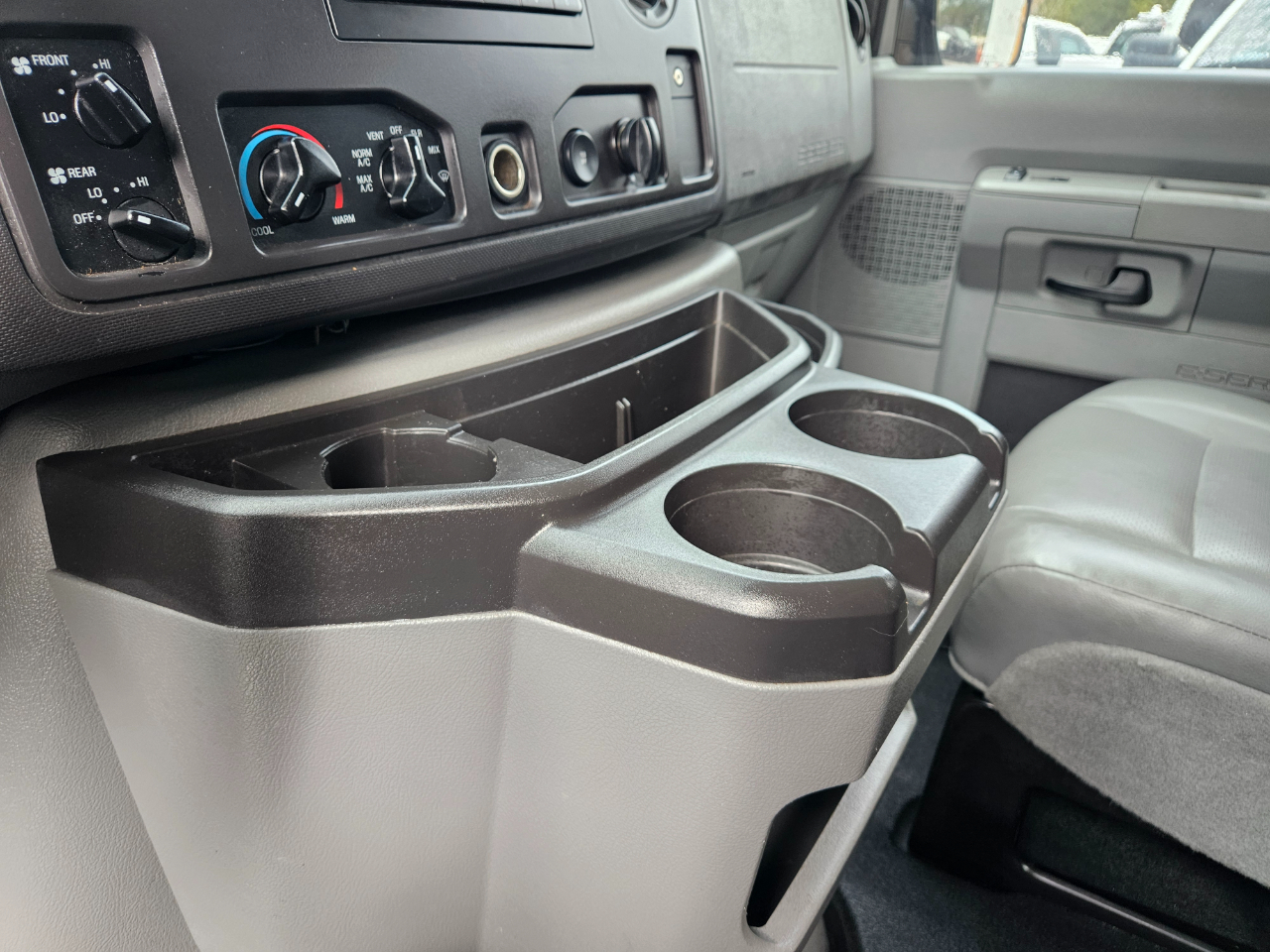 Ford Econoline Wagon  2012