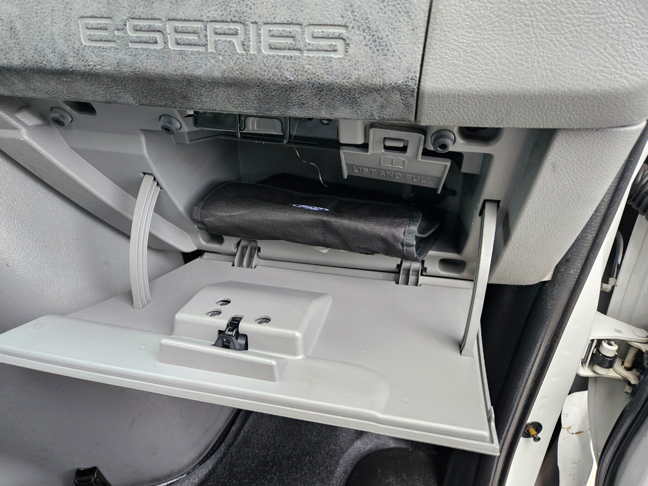 Ford Econoline Wagon  2012