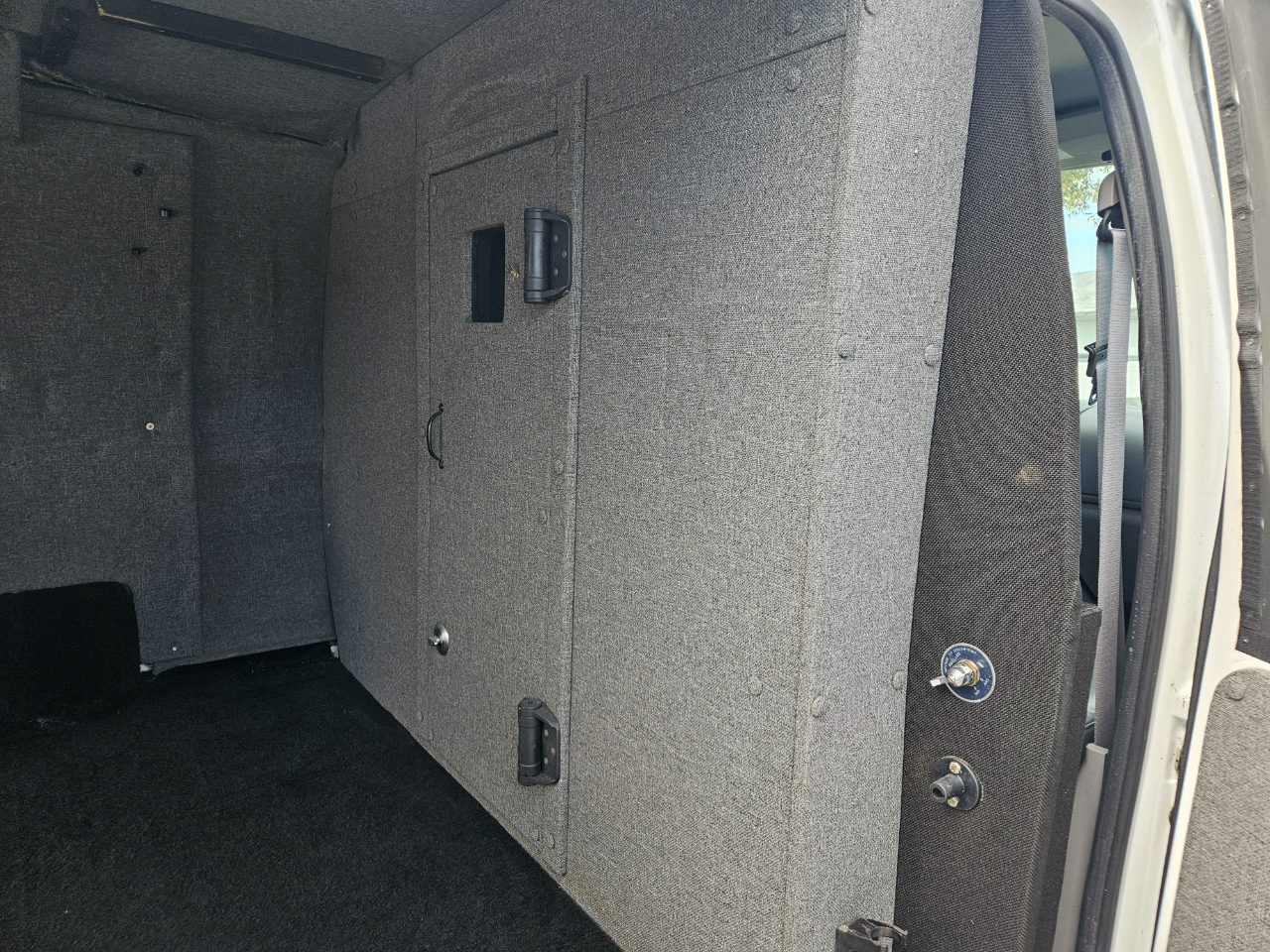 Ford Econoline Cargo E-350 Super Duty Extended 2001