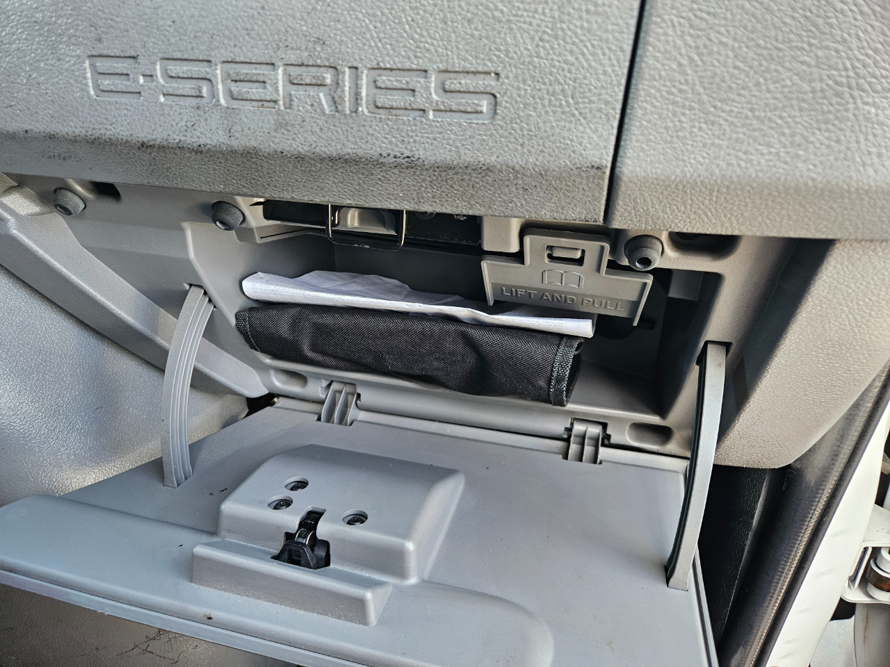 Ford Econoline Cargo  2012