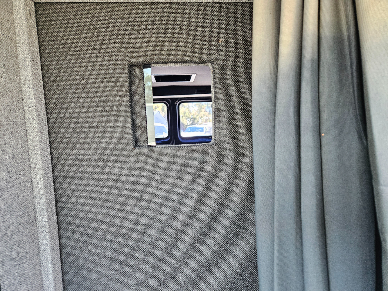 Ford Econoline Cargo E-350 Super Duty Extended 2001