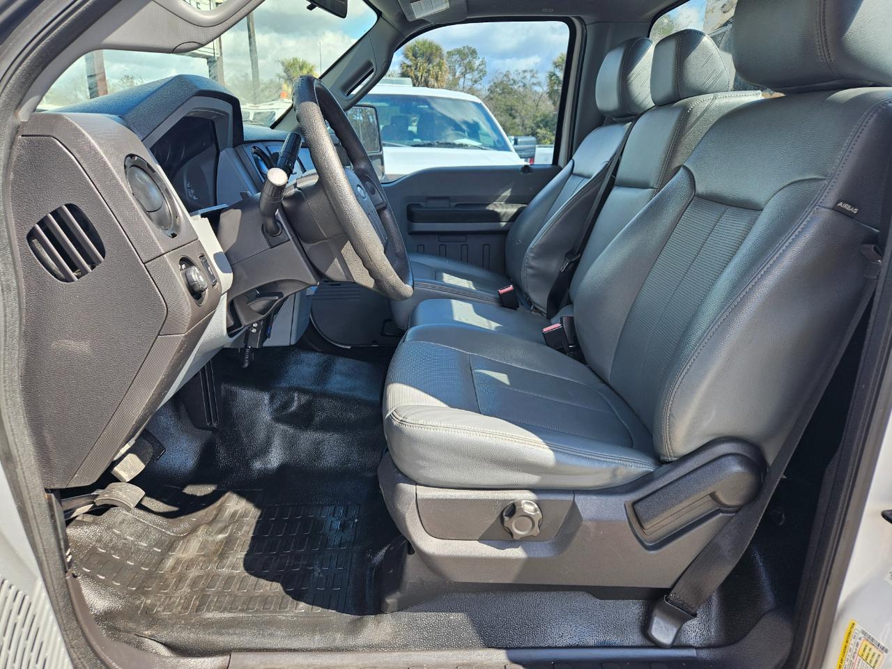 Ford F-250 XL HD Reg. Cab 2WD 2015