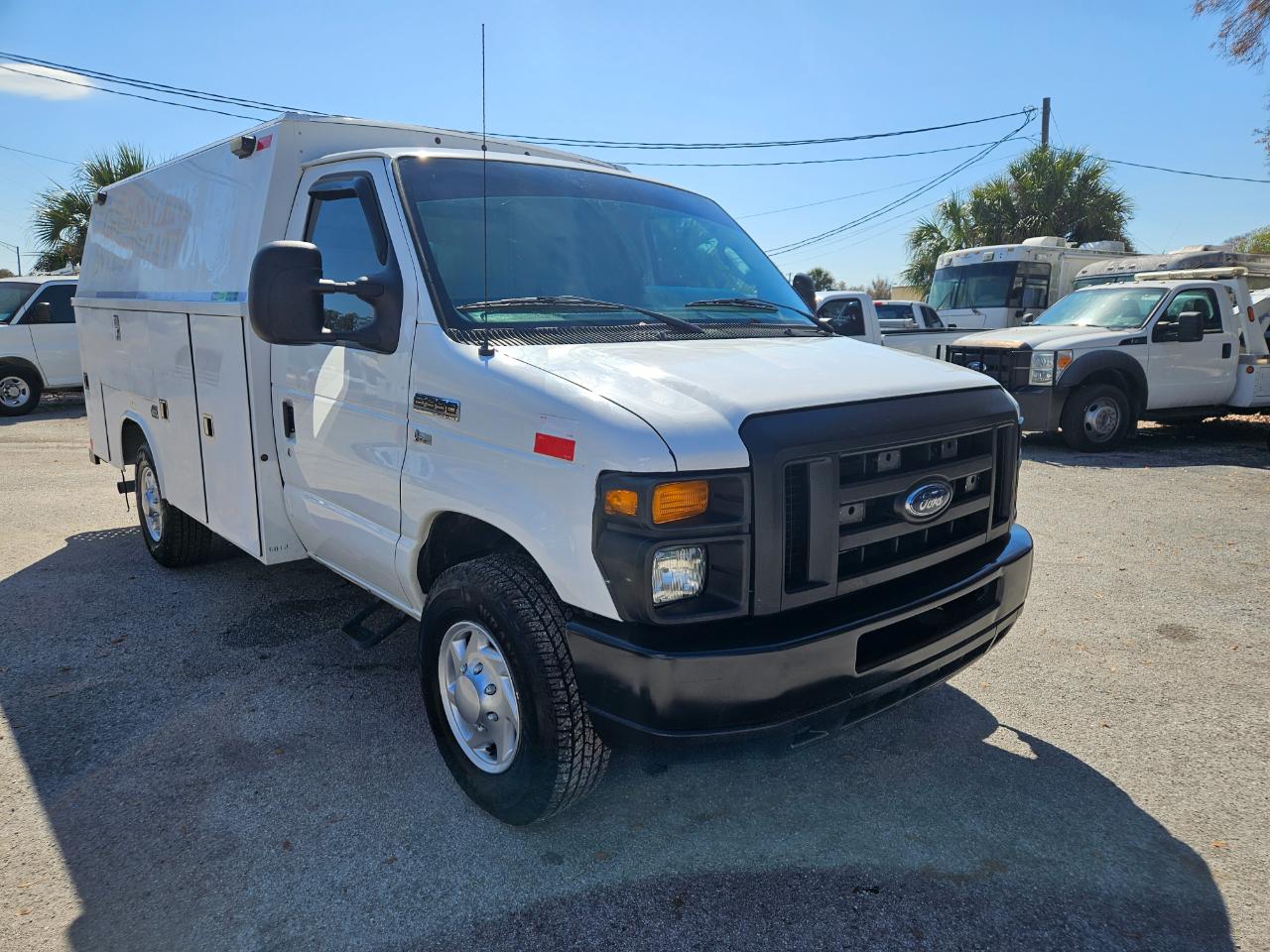 Ford E-350  2012