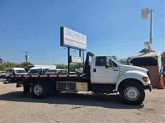 2001 Ford F-650 