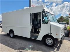 2017 Ford Econoline 