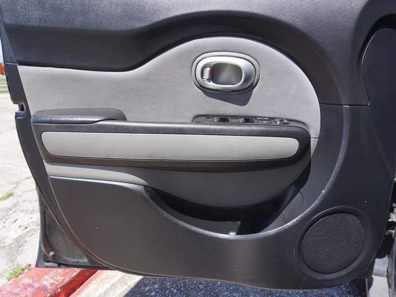 Kia Soul Base 6A 2016