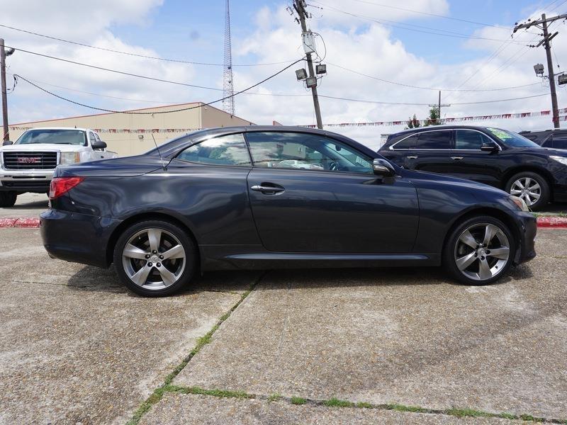 Lexus IS C 250 2011