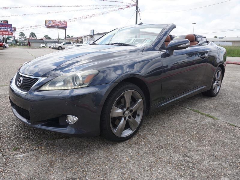 Lexus IS C 250 2011