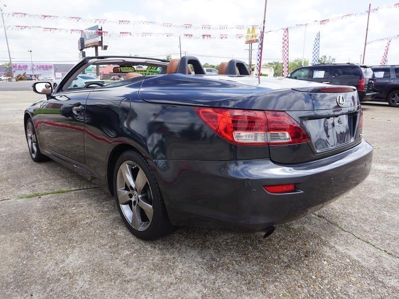 Lexus IS C 250 2011