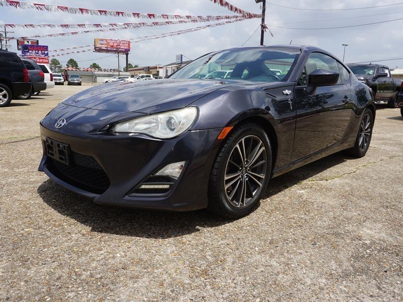 Scion FR-S 6MT 2013