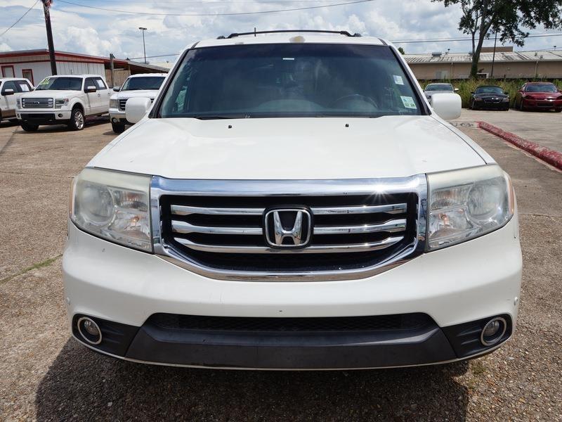 Honda Pilot Touring 4WD 5-Spd AT with DVD 2015