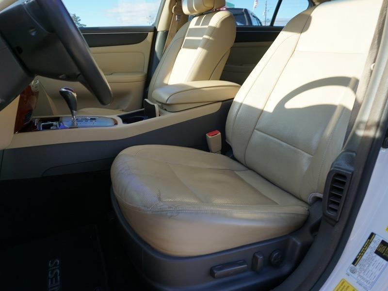 Hyundai Genesis 3.8L 2012