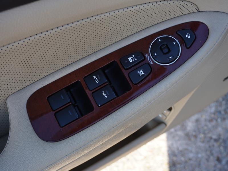 Hyundai Genesis 3.8L 2012