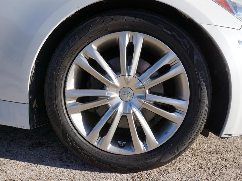 Hyundai Genesis 3.8L 2012