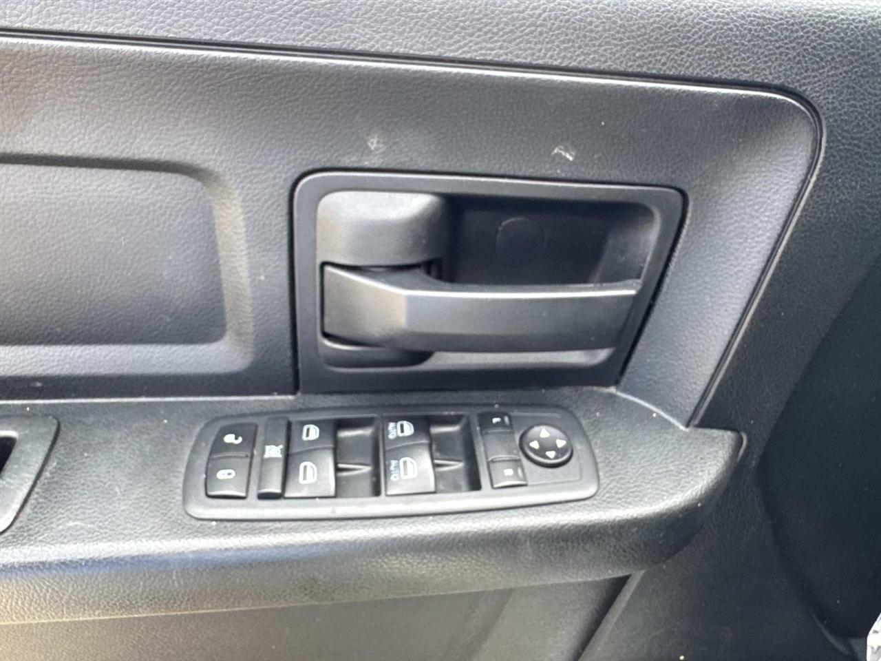 RAM 1500 Classic Tradesman Crew Cab LWB 4WD 2019