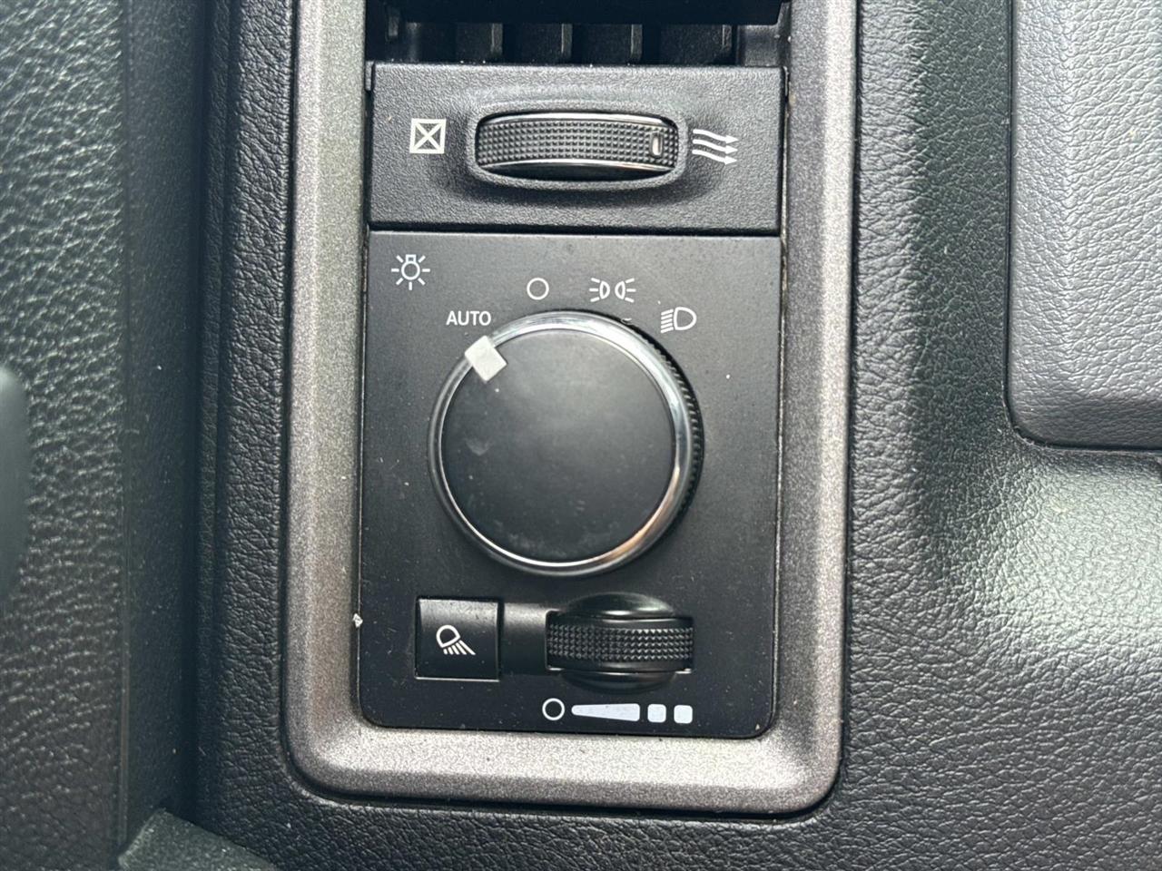 RAM 1500 Classic Tradesman Crew Cab LWB 4WD 2019