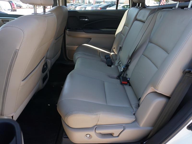 Honda Pilot EX-L w/Navigation 2017