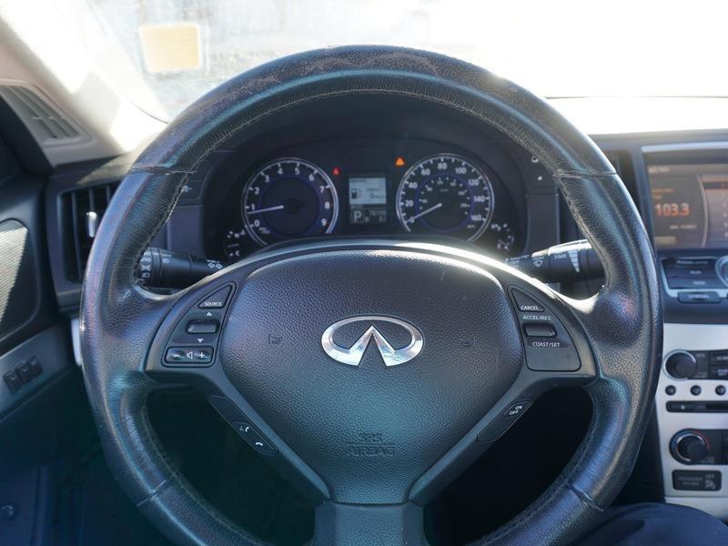 Infiniti Q60 Coupe AWD 2014