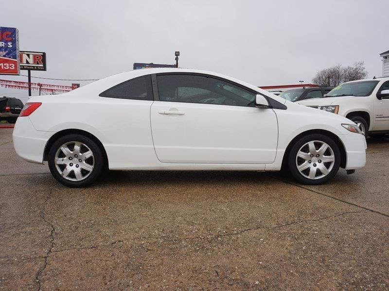 Honda Civic LX Coupe 5-Speed AT 2010