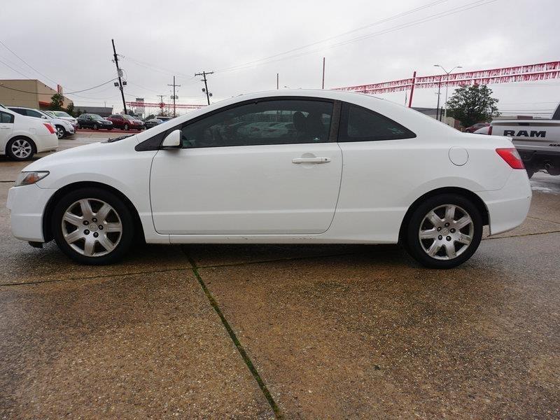 Honda Civic LX Coupe 5-Speed AT 2010
