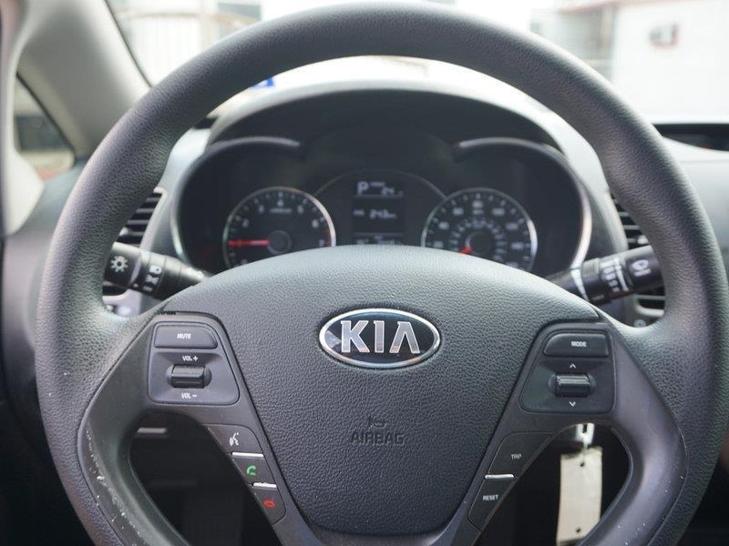 Kia Forte LX 6A 2017