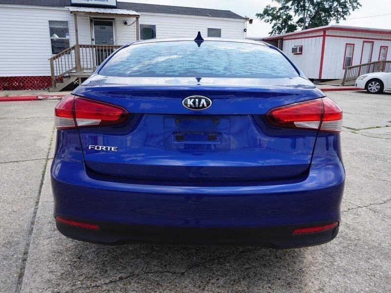 Kia Forte LX 6A 2017