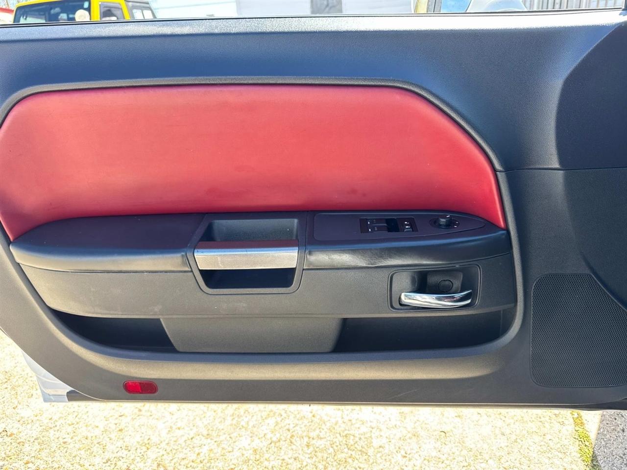 Dodge Challenger SXT 2014