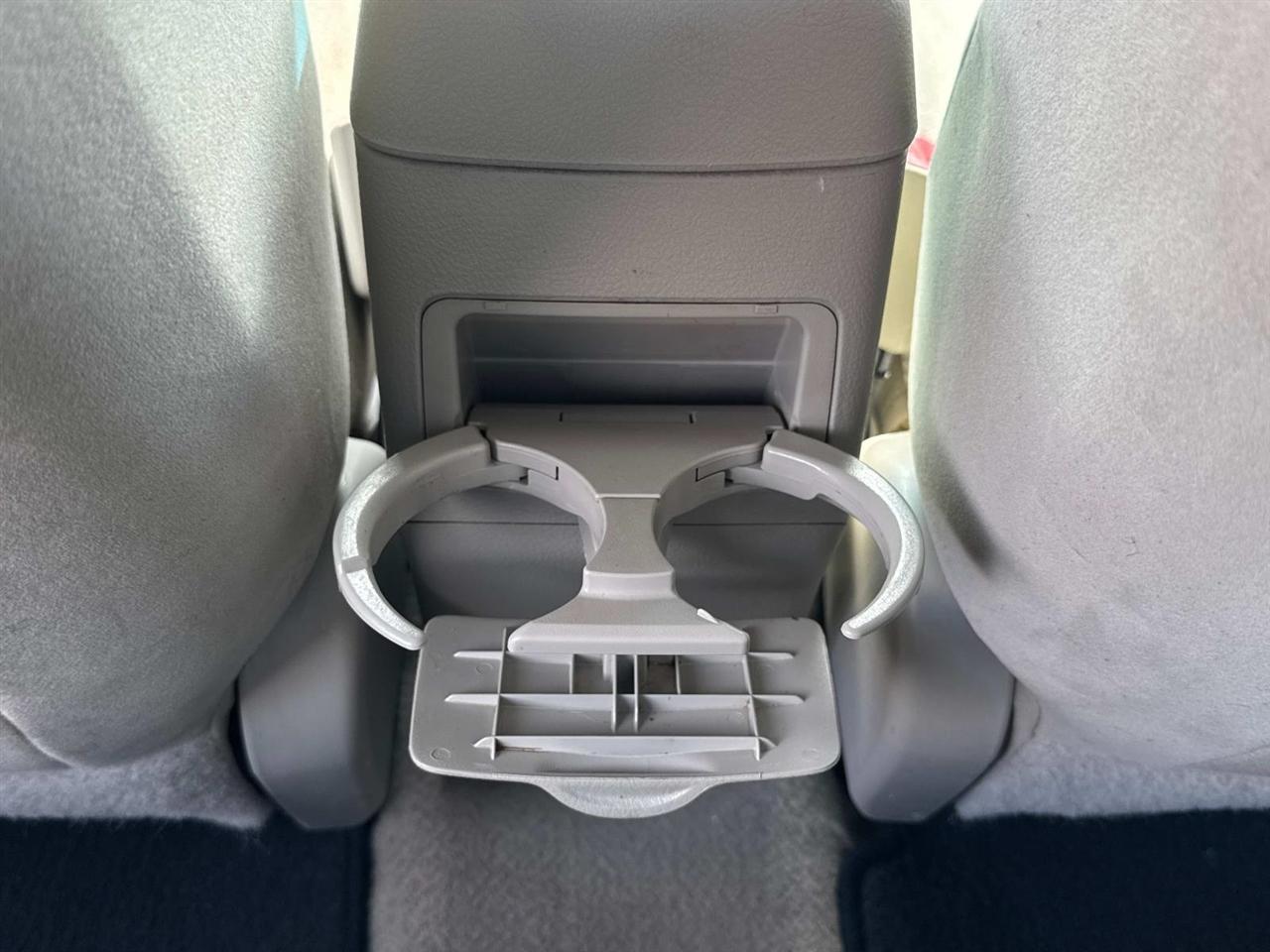 Toyota Corolla LE 4-Speed AT 2013