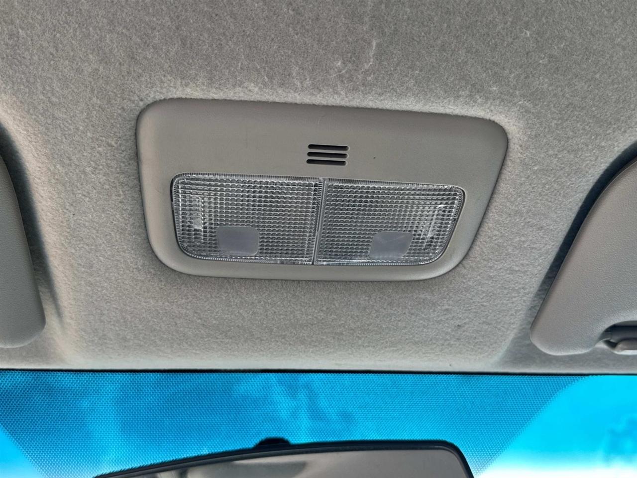 Toyota Corolla LE 4-Speed AT 2013