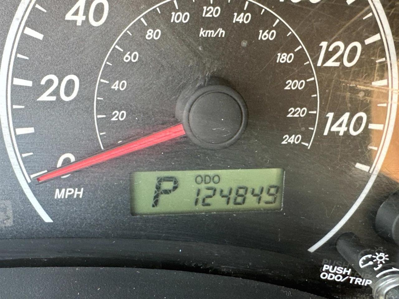 Toyota Corolla LE 4-Speed AT 2013