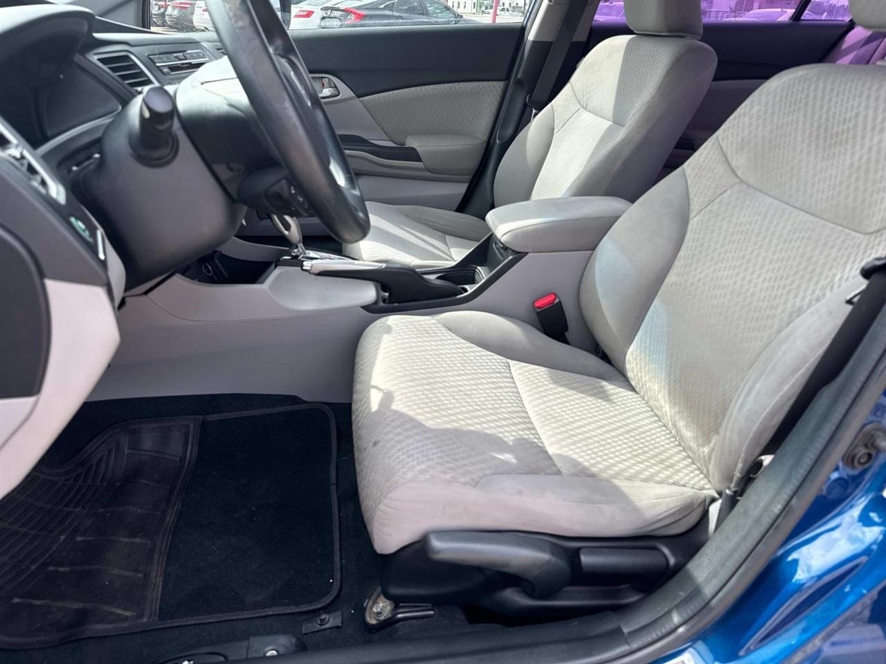 Honda Civic LX Sedan CVT 2015