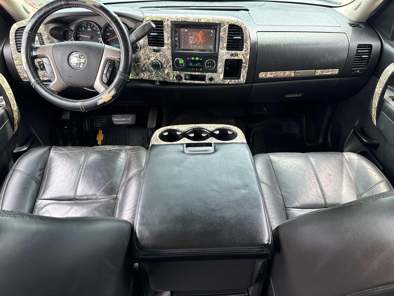 Chevrolet Silverado 1500 LT1 Crew Cab 4WD 2010