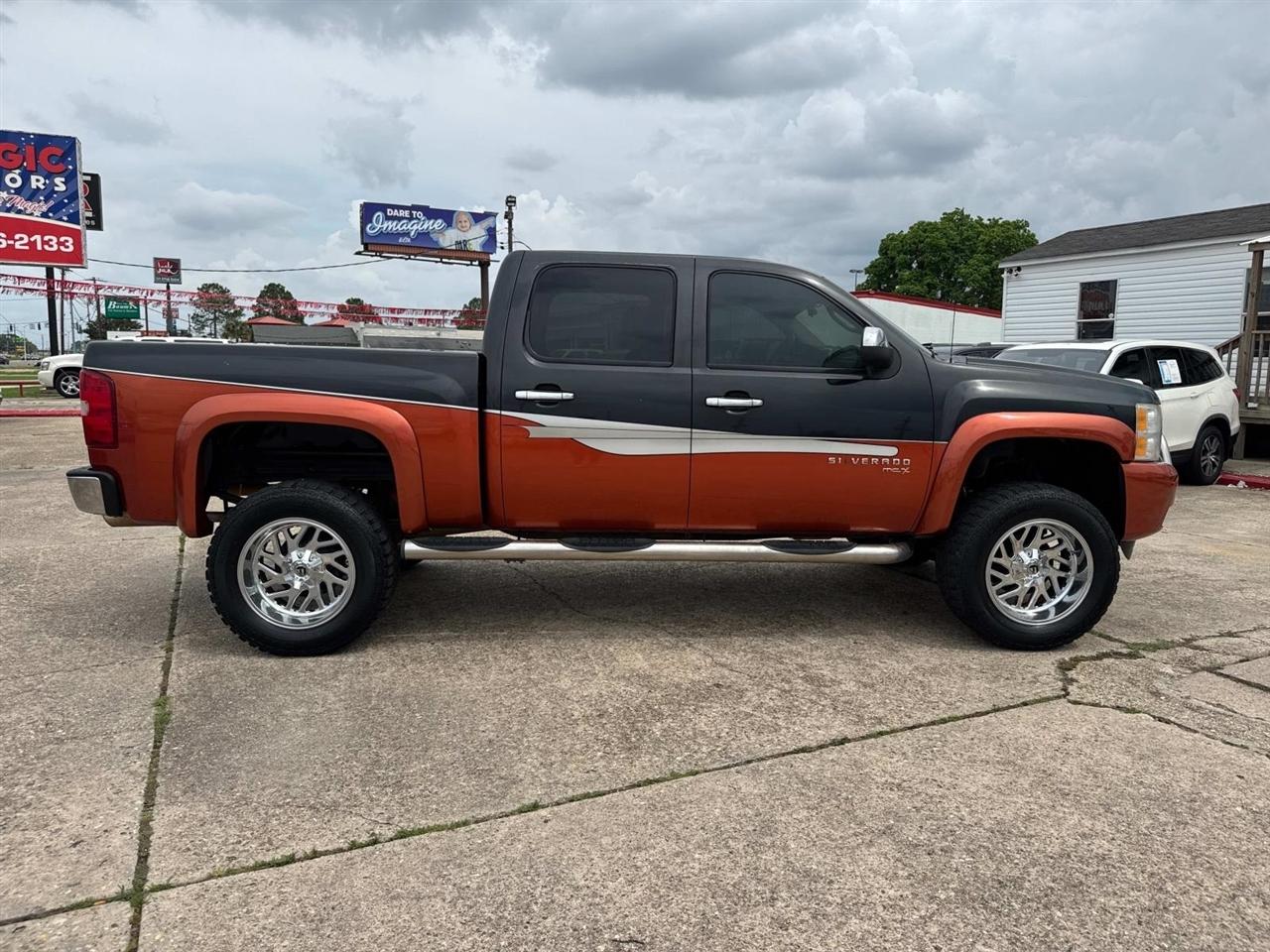 Chevrolet Silverado 1500 LT1 Crew Cab 4WD 2010