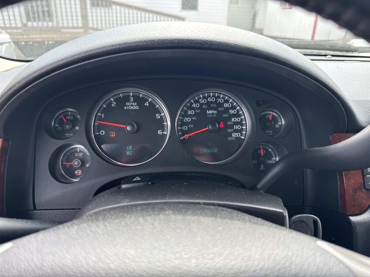 Chevrolet Suburban LT 1500 2WD 2014