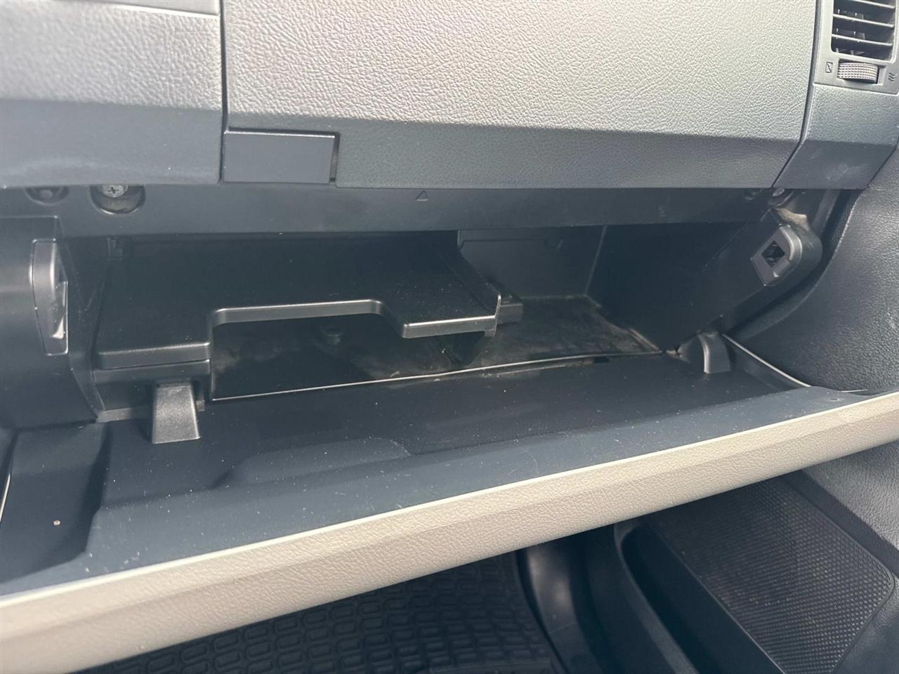 Toyota Tundra Tundra-Grade CrewMax 5.7L 2WD 2012