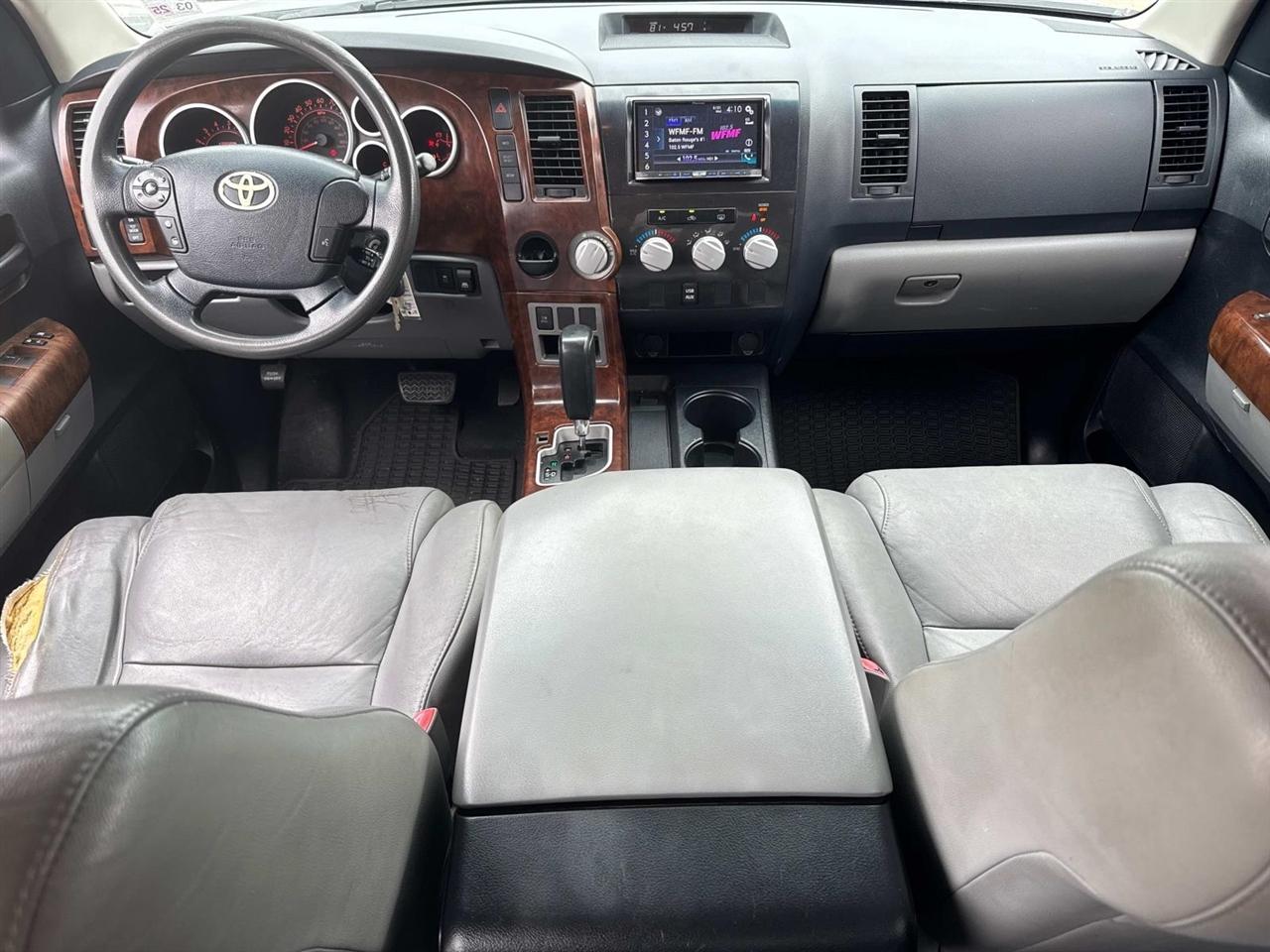 Toyota Tundra Tundra-Grade CrewMax 5.7L 2WD 2012
