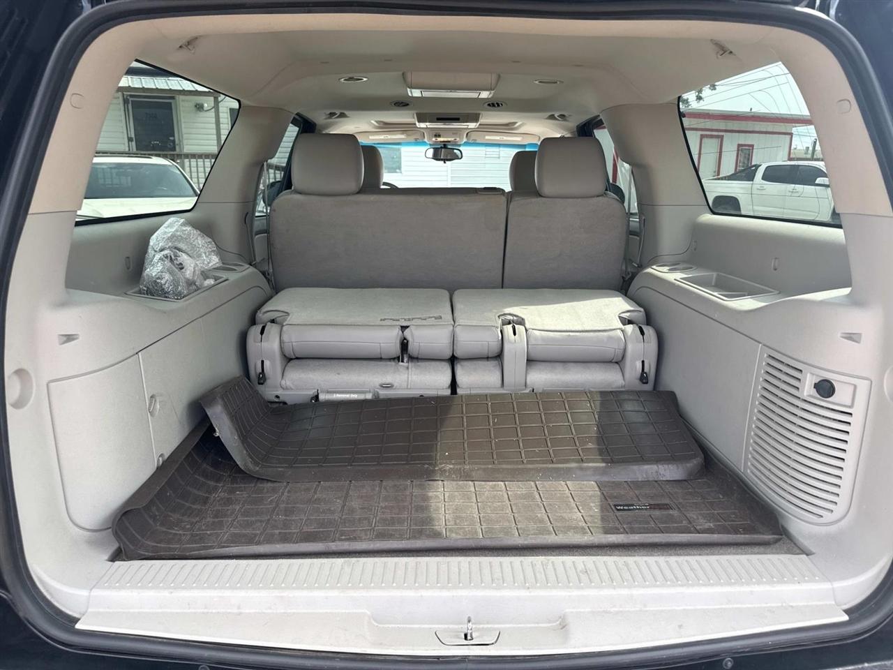 Chevrolet Suburban LT 1500 2WD 2013