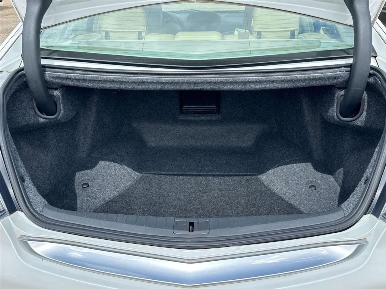 Acura TL 6-Speed AT with Tech Package and 18-In. WP 2014