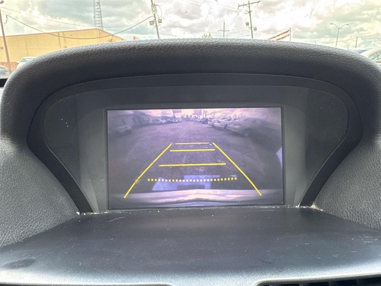 Acura TL 6-Speed AT with Tech Package and 18-In. WP 2014