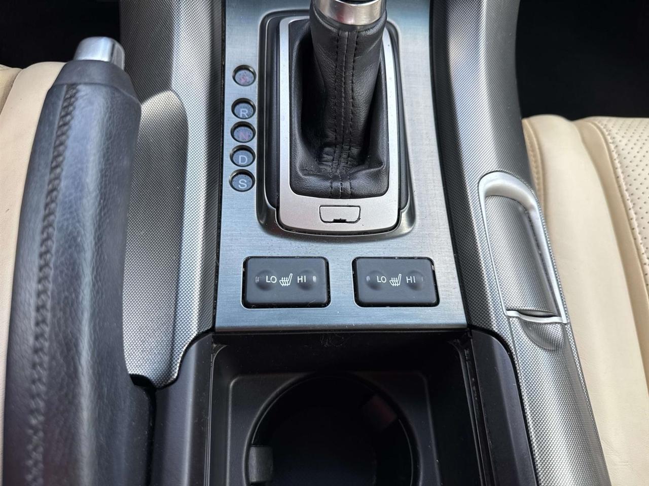 Acura TL 6-Speed AT with Tech Package and 18-In. WP 2014