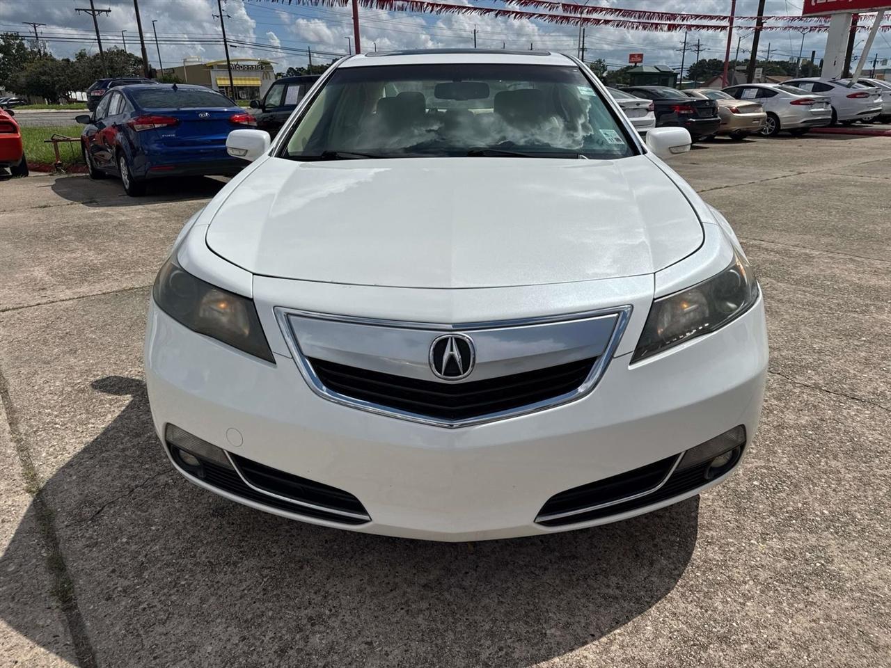 Acura TL 6-Speed AT with Tech Package and 18-In. WP 2014