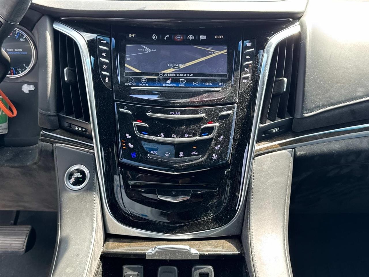 Cadillac Escalade Platinum 2WD 2017