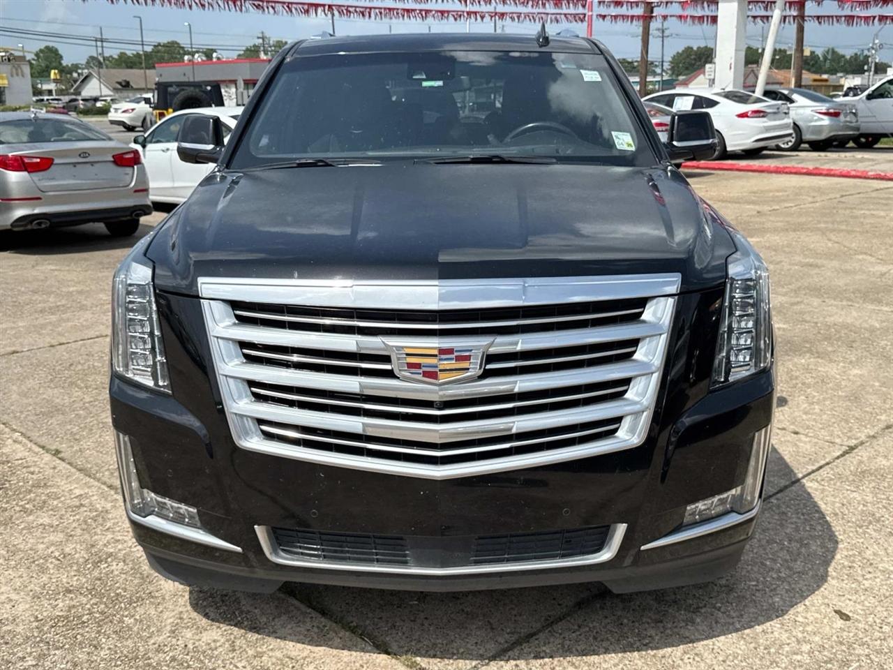 Cadillac Escalade Platinum 2WD 2017