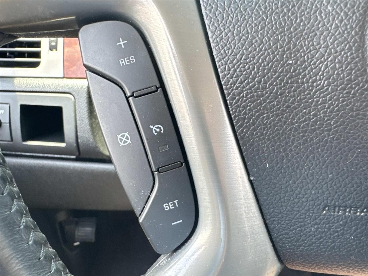 GMC Yukon SLE 2WD 2014