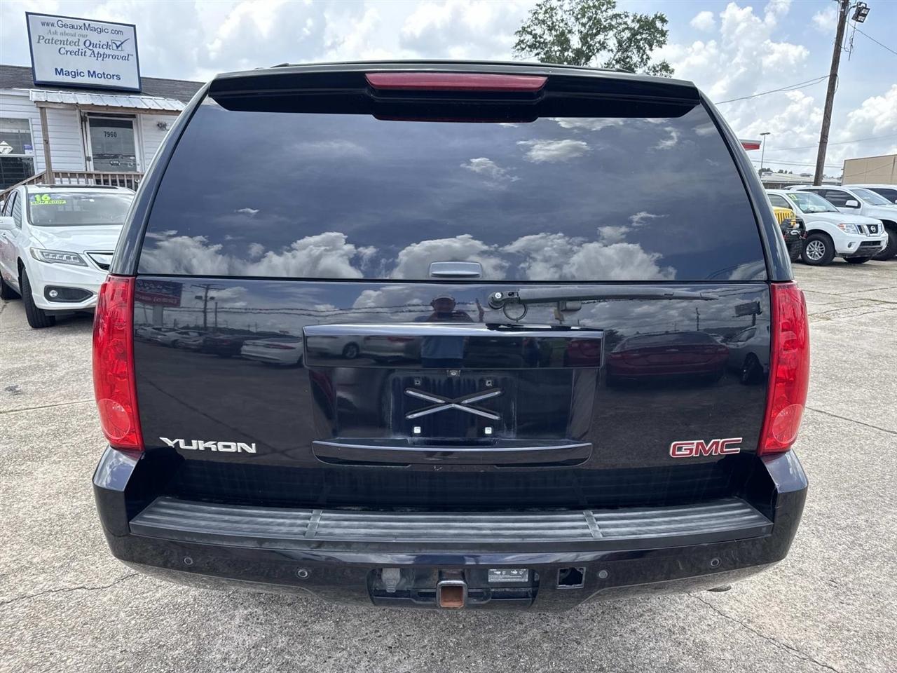 GMC Yukon SLE 2WD 2014