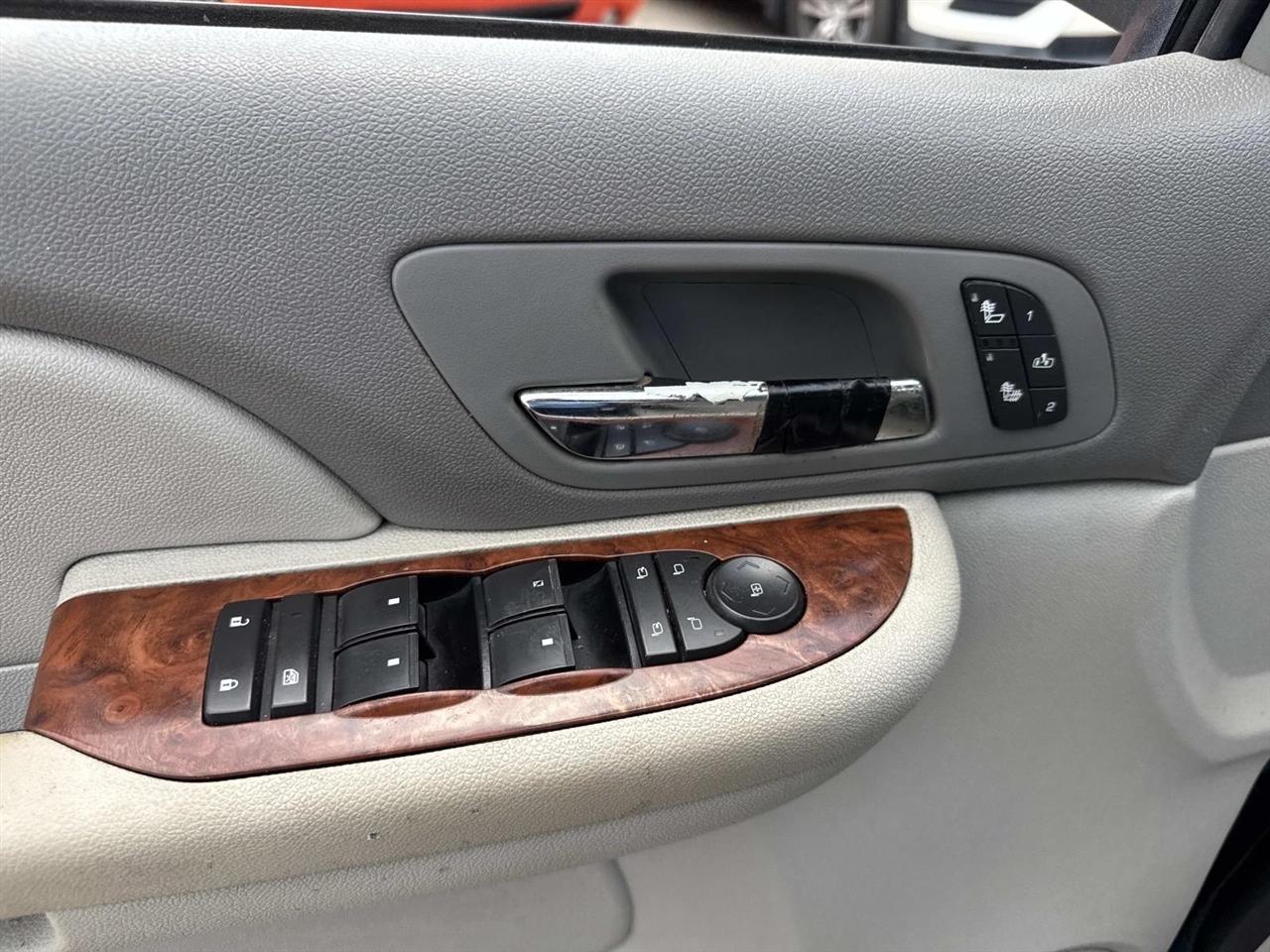 Chevrolet Suburban LTZ 1500 4WD 2007
