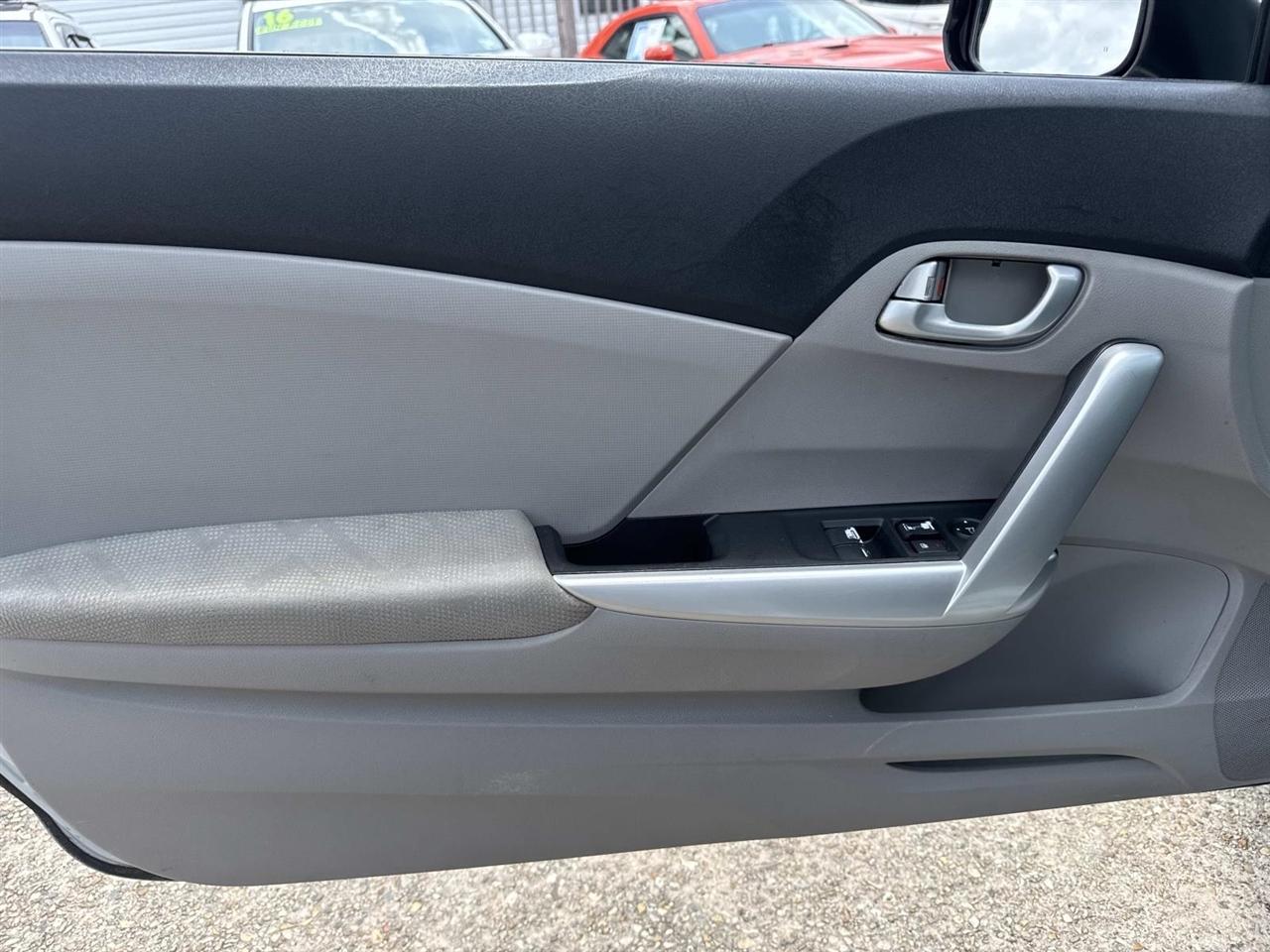 Honda Civic EX Coupe 5-Speed AT 2012