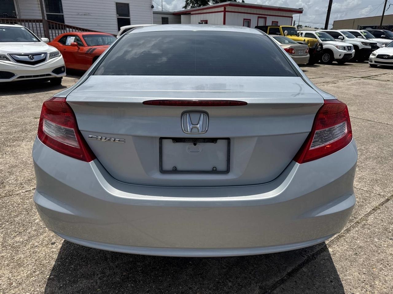 Honda Civic EX Coupe 5-Speed AT 2012